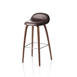 Gubi 3D Stool – Wood Base | Bar stools | GUBI