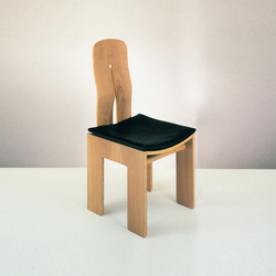 1934 | 765 | Chairs | Bernini