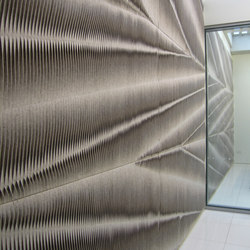 Leaf wall panel | Drapery fabrics | ANNE KYYRÖ QUINN