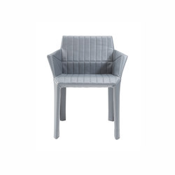 Facett | Carver Chair | Chairs | Ligne Roset