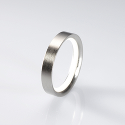 Curtain ring Ø34 mm for Ø12 mm curtain rods with scratch protection | Vorhanghaken / -ringe | PHOS Design