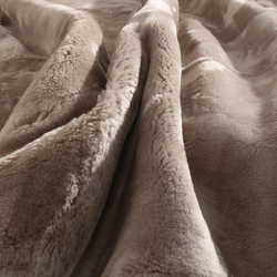 Shearling Bedwear | Home textiles | Minotti