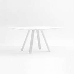 Arki-Table - Ark139x139 | Dining tables | PEDRALI