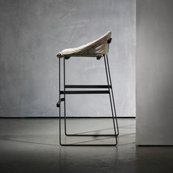 KEKKE stool | Bar stools | Piet Boon