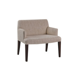 Isotta sedia xxl con braccioli | Chairs | Promemoria