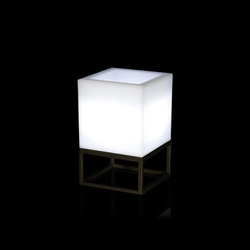Vela Nano Cubo Llum pot | Pflanzgefäße | Vondom