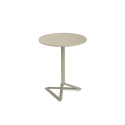 Delta table | Side tables | Vondom