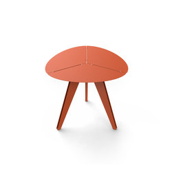 Loo table triangle | Dining tables | Matière Grise