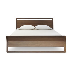 Woodrow Full Bed | Camas | Blu Dot