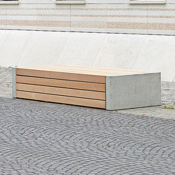 ersio corpus 100 stoolbench with slats MEDIUM and concrete feet in standard ligth grey  | Seating | Westeifel Werke