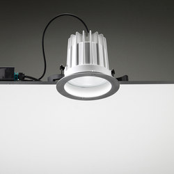 Leila 165 CoB LED / Stainless Steel Frame - Medium Beam 20°