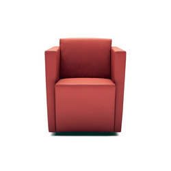 Elton armchair | Poltrone | Walter K.