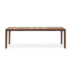 Andoo Table - solid wood | Dining tables | Walter K.