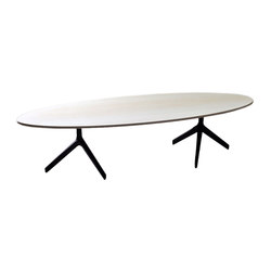 Rik Salon table | Coffee tables | Röthlisberger Kollektion