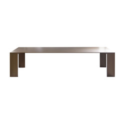 Metallico brass table | Dining tables | PORRO