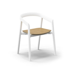 Mornington Dining Chair with Oak Veneer Plywood Seat | with armrests | VUUE