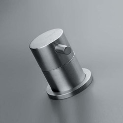 MONO 01X | Deck mounted mixer | Wash basin taps | COCOON