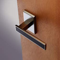 Wooster Square Series | H004 | Hinged door fittings | SARGENT
