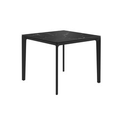Carver Table | Esstische | Gloster Furniture GmbH