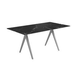 Split Small Table | Esstische | Gloster Furniture GmbH