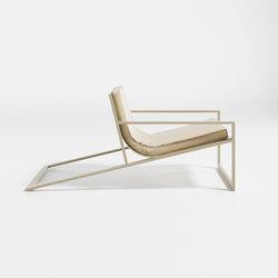 Blau Singular Lounge Chair | Armchairs | GANDIABLASCO