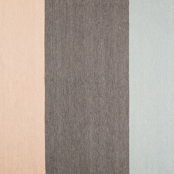 Fields | 170x240 rug in wool with leather edging
