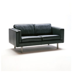 HJM 24 Sofa | Sofas | Stouby