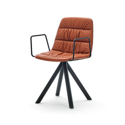 Maarten chair wooden base | Sedie | viccarbe
