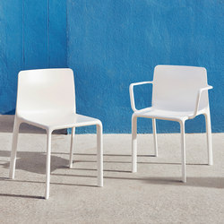 Kes chair | with armrests | Vondom