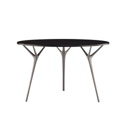 Stellarnova Table | Dining tables | Made in Ratio