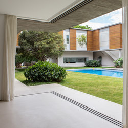 Corner | ah!38 | Patio doors | panoramah!