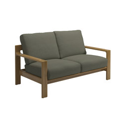 Loop 2-Seater Sofa | Sofas | Gloster Furniture GmbH
