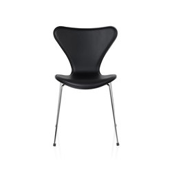Series 7™ | Chair | 3107 | Full upholstred | Chrome base | Chaises | Fritz Hansen