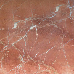Scalea Marble Rojo Alicante | Planchas de piedra natural | Cosentino