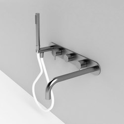 Built-in mixer group for bathtubs