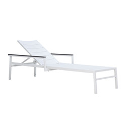 DUO STACKABLE CHAISE LOUNGE WITH ARMS | Sun loungers | JANUS et Cie