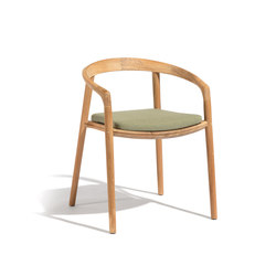 Solid armchair | Chairs | Manutti