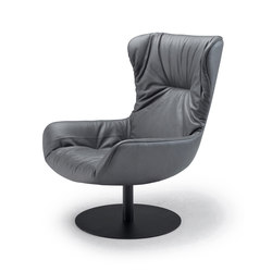 Leya | Wingback Chair with central leg |  | FREIFRAU MANUFAKTUR