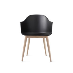 Harbour Dining Chair | Wood base / Natural Oak / Black Plastic | Chaises | Audo Copenhagen