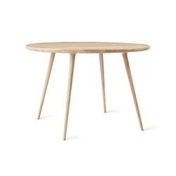 Accent Dining Table - Mat Lacquered Oak - Ø110 | Dining tables | Mater