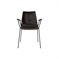 CM 131 | Carver Chair | Chairs | Ligne Roset