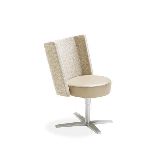 Centrum easy chair | Sillas | Materia