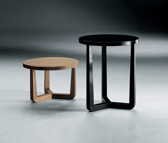 Jiff Occasional Table | Tables d'appoint | Flexform