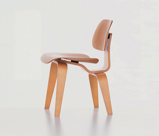 Plywood Group DCW | Chaises | Vitra