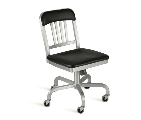 Navy® Semi-upholstered swivel chair | Chaises de bureau | emeco