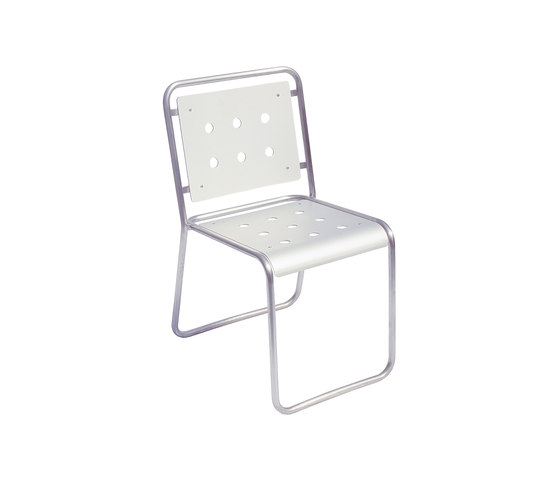 Stella Chair with sled base | Chairs | BURRI