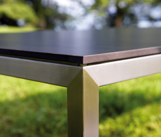 Tisch N01 | Esstische | Neustahl