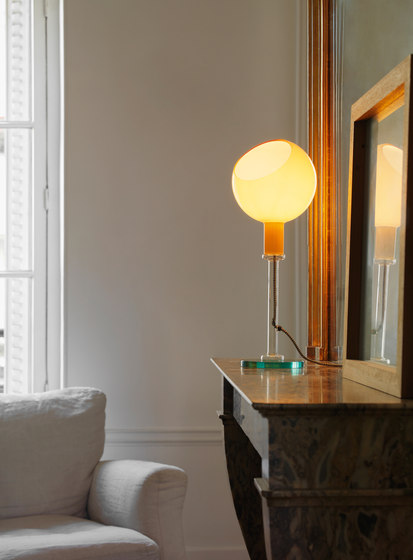 Parola Lampe de table | Luminaires de table | FontanaArte