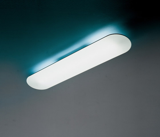 Float lineare Ceiling Lamp | Ceiling lights | Artemide