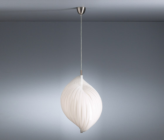 HHL01 "La perle" Pendant lamp | Suspended lights | Tecnolumen